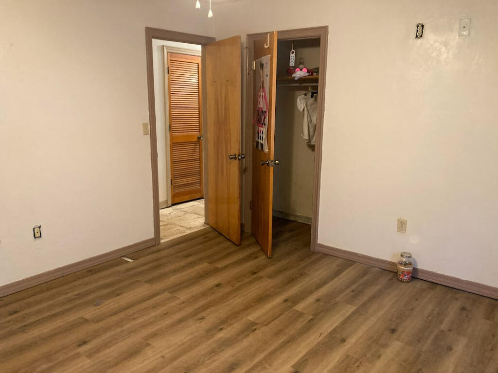 DEFUNIAK SPRINGS - Residential