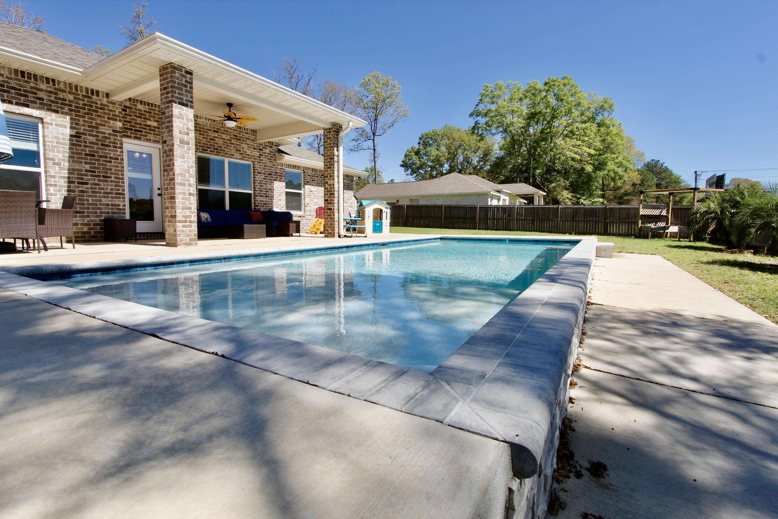 LAKE ARTHUR ESTATES - Residential