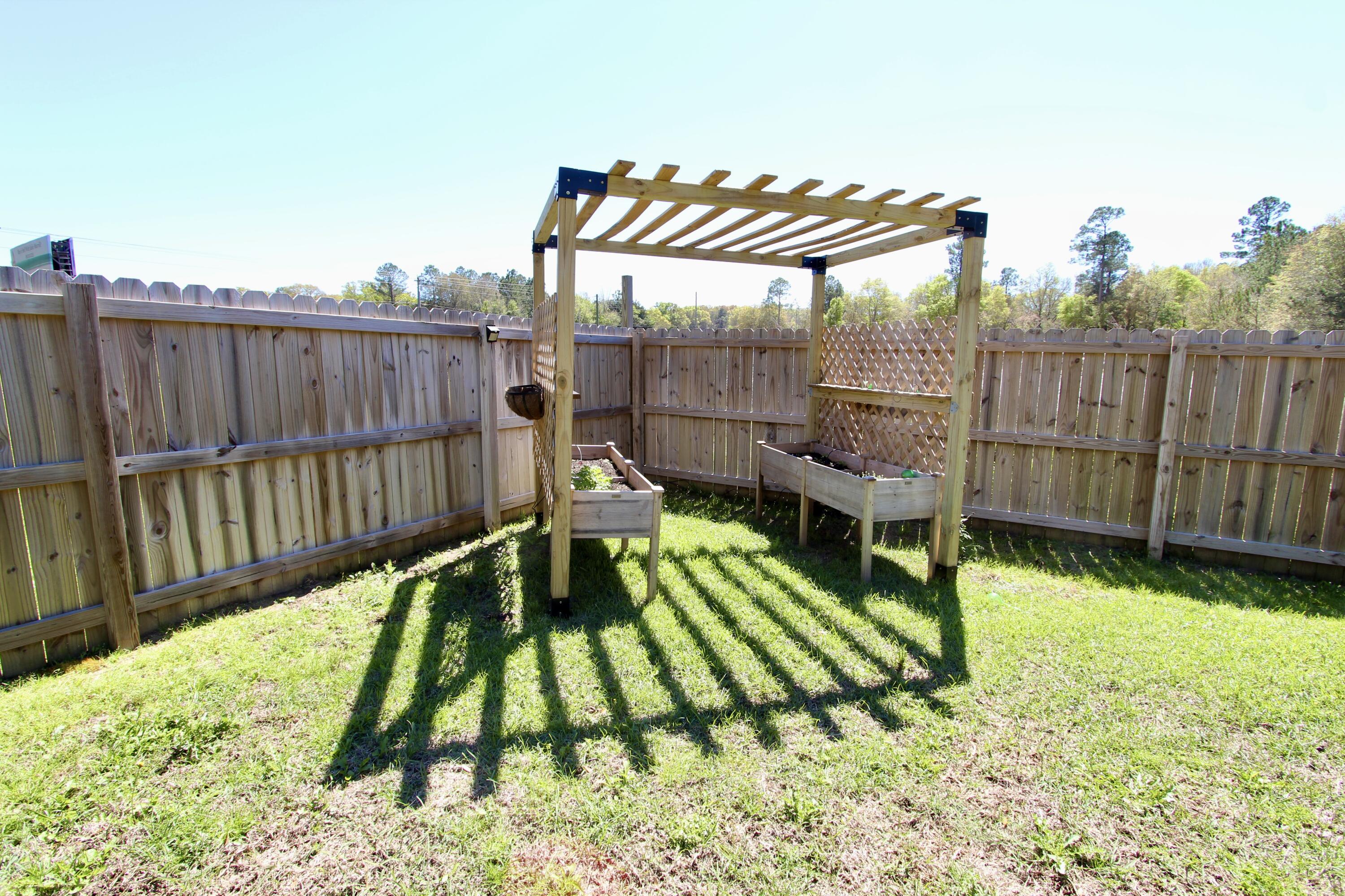 LAKE ARTHUR ESTATES - Residential