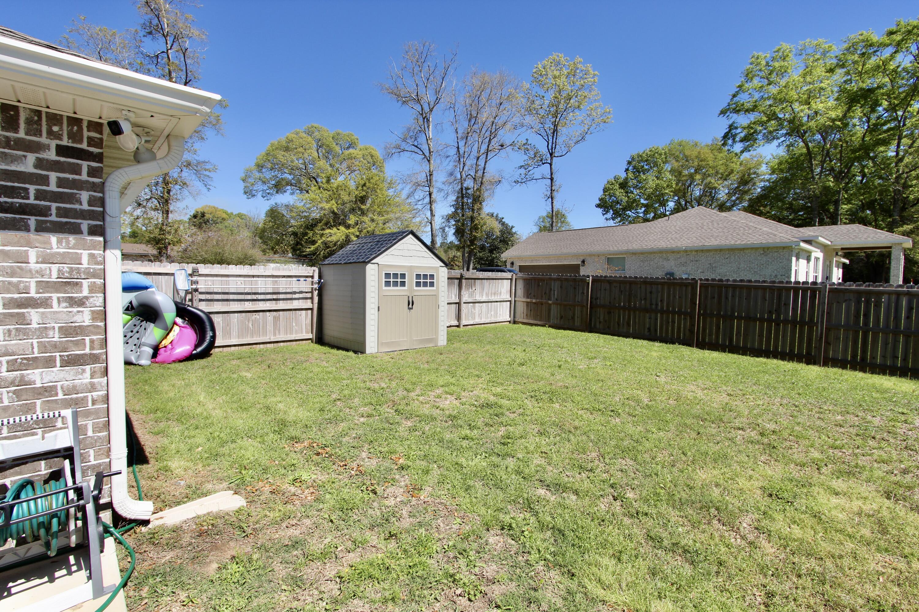 LAKE ARTHUR ESTATES - Residential