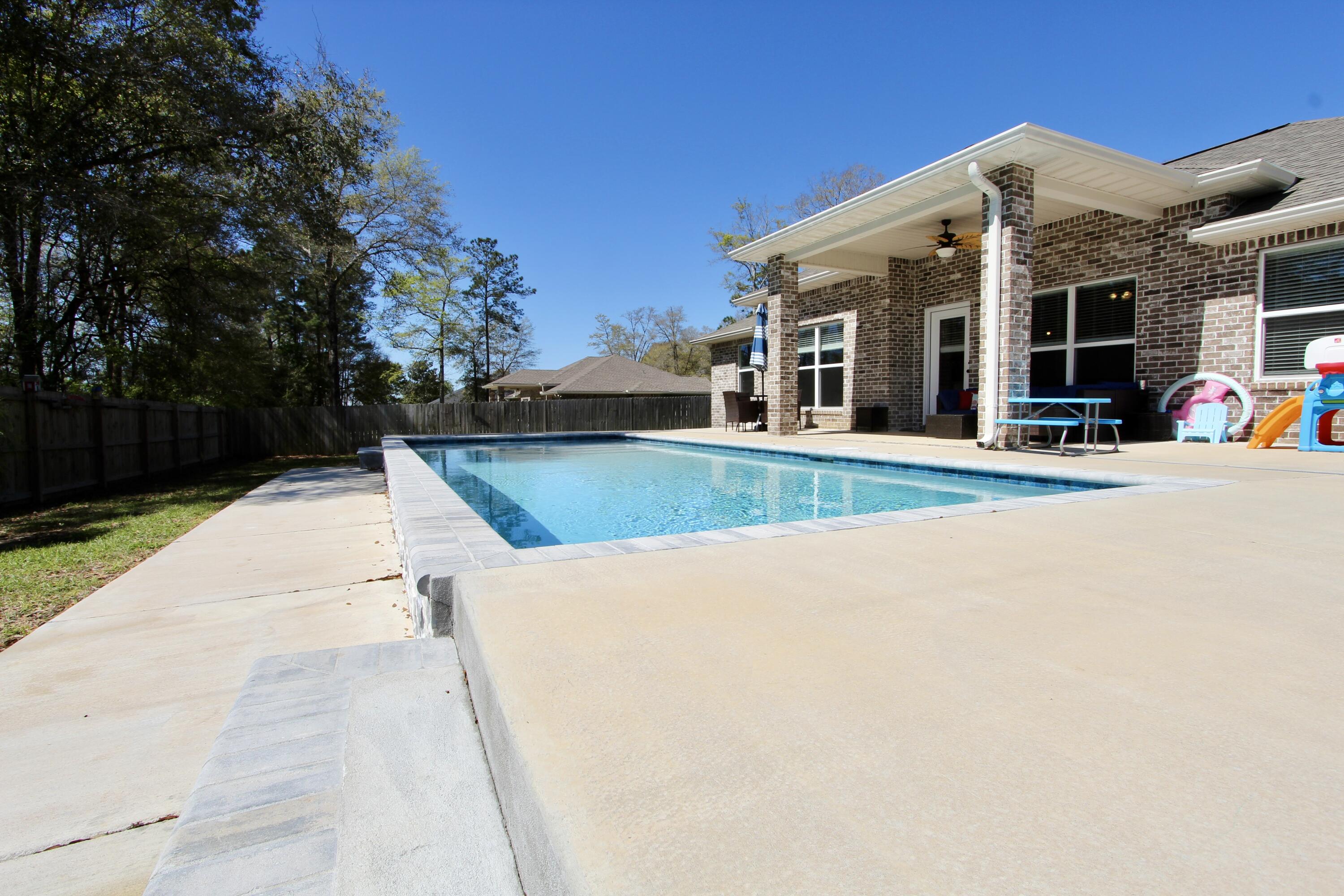 LAKE ARTHUR ESTATES - Residential