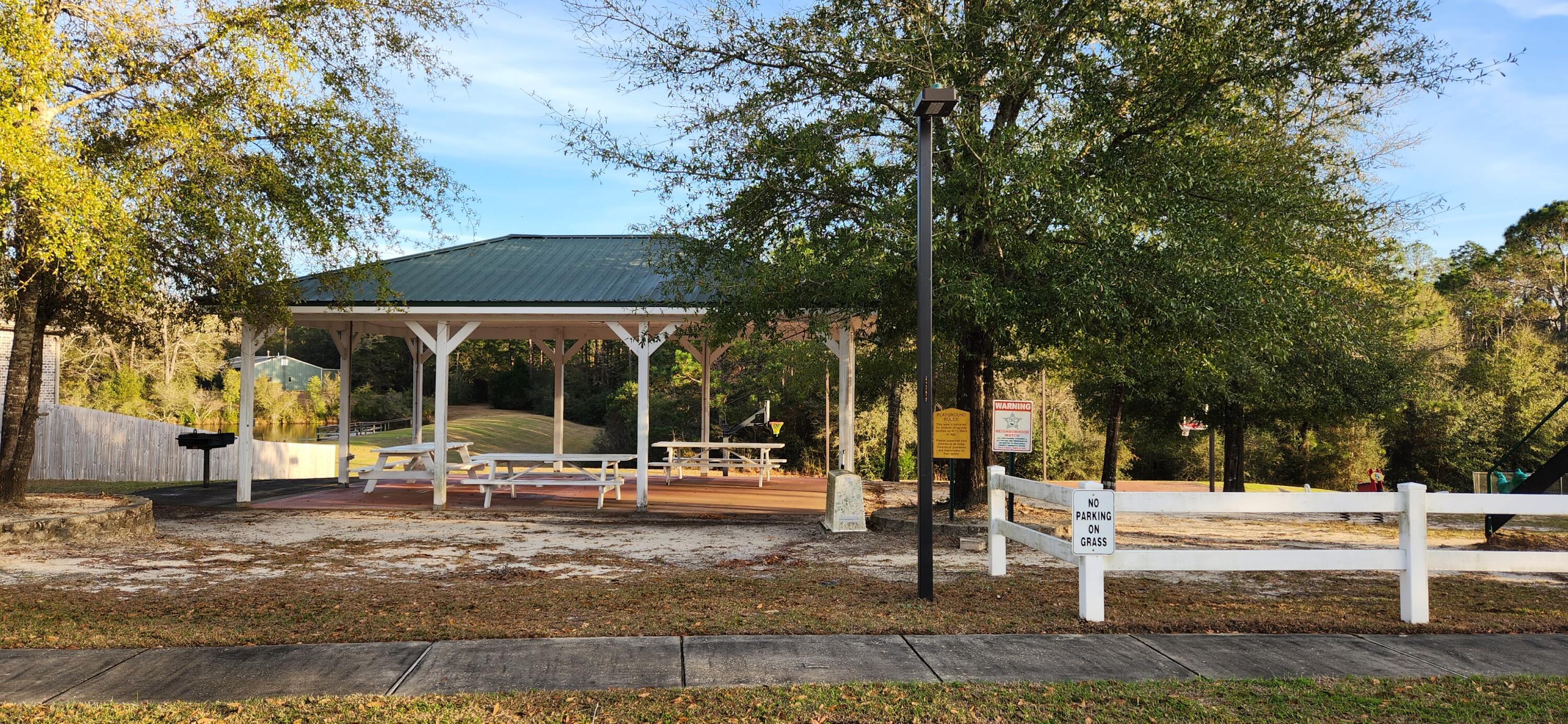 LAKE ARTHUR ESTATES - Land