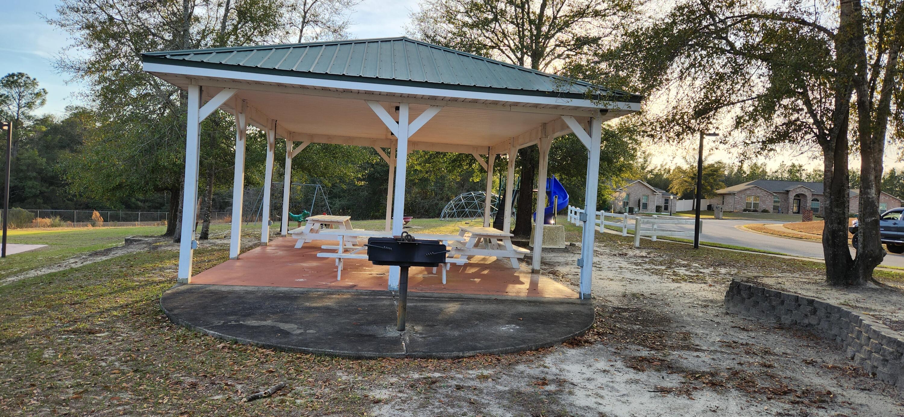 LAKE ARTHUR ESTATES - Land