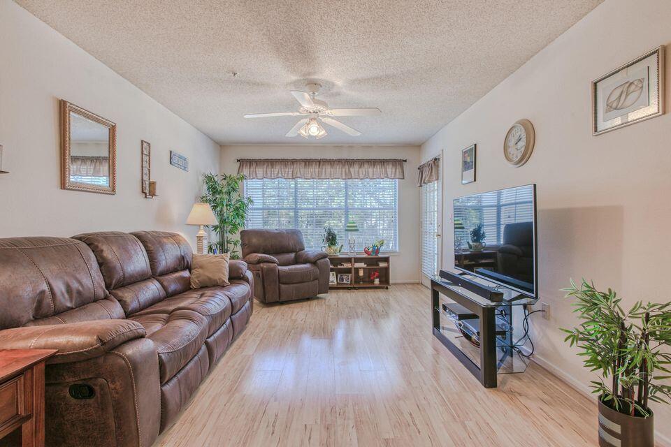 INDIAN LAKE - Residential Lease
