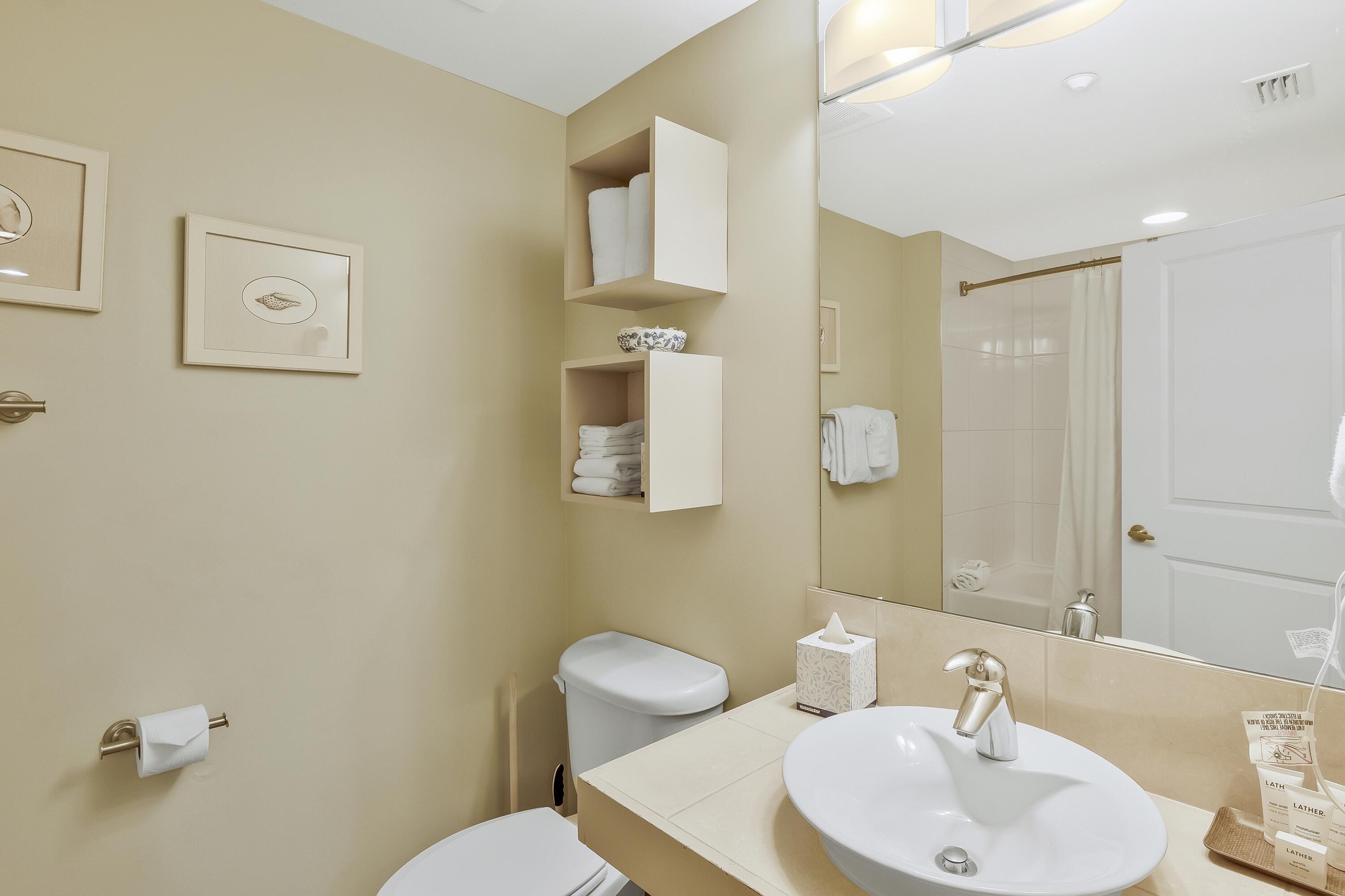 BAHIA CONDO - Residential Lease