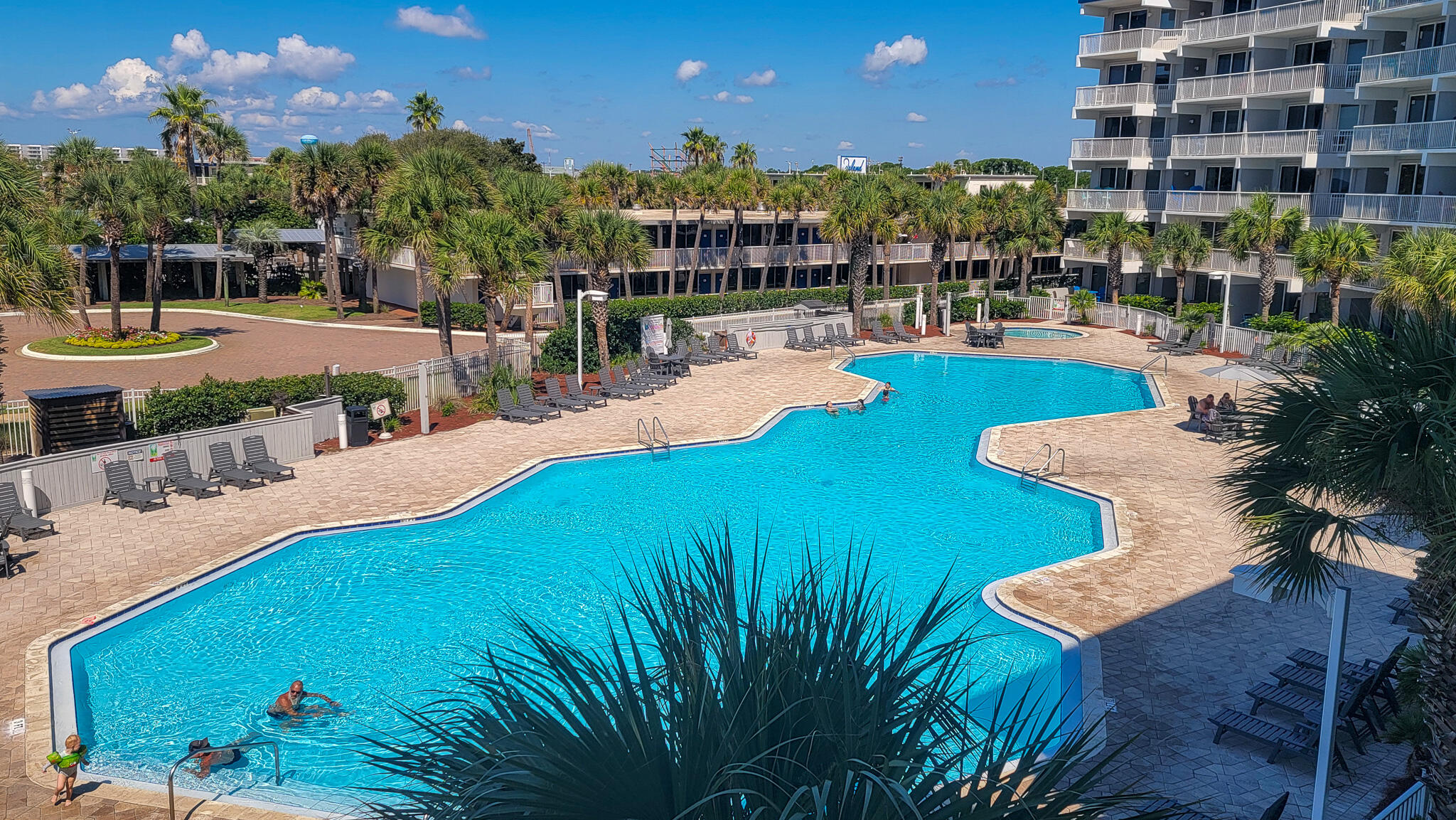 DESTIN WEST BEACH & BAY RESORT-GULFSIDE - Residential