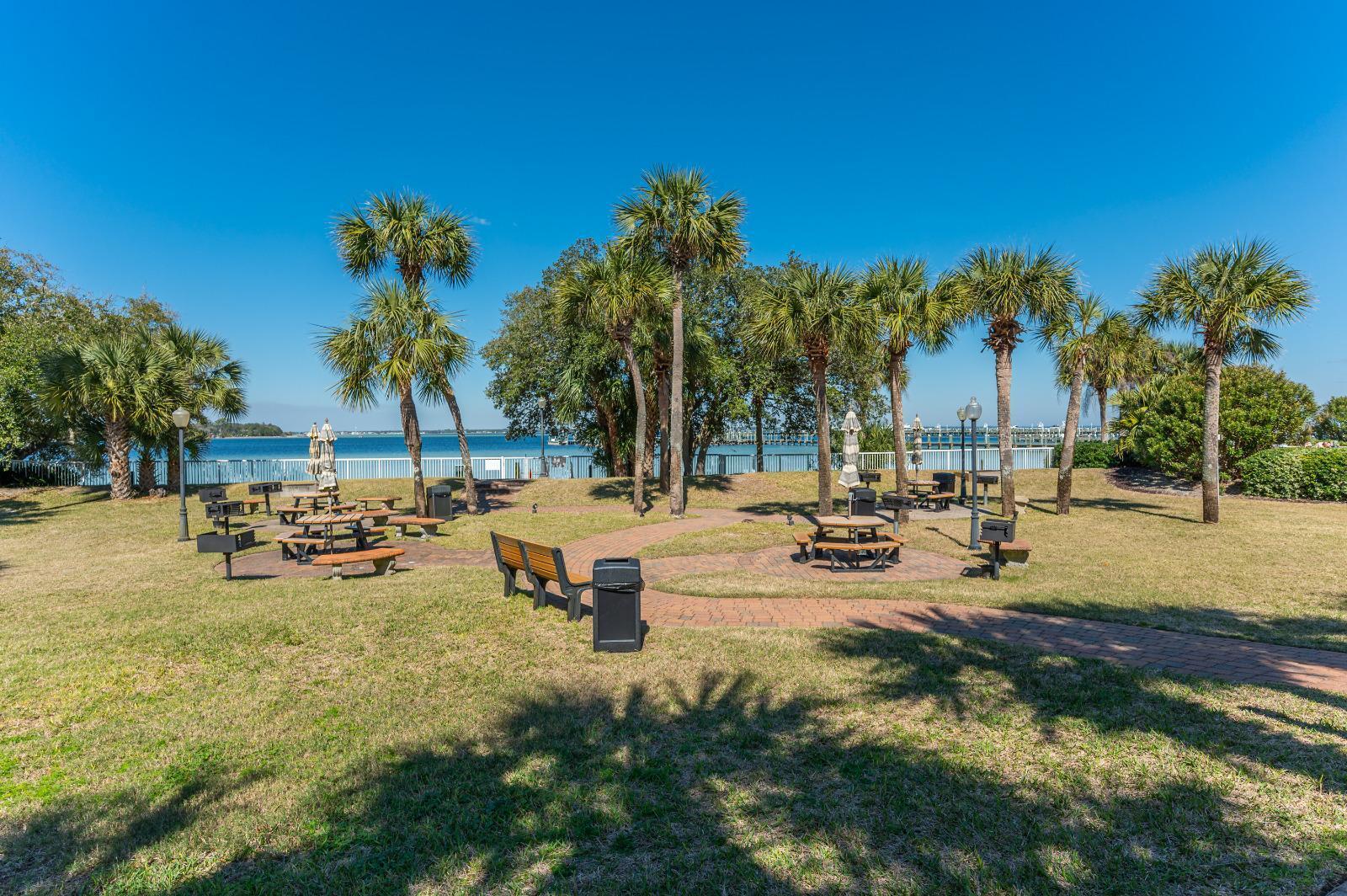 DESTIN WEST BEACH & BAY RESORT-GULFSIDE - Residential