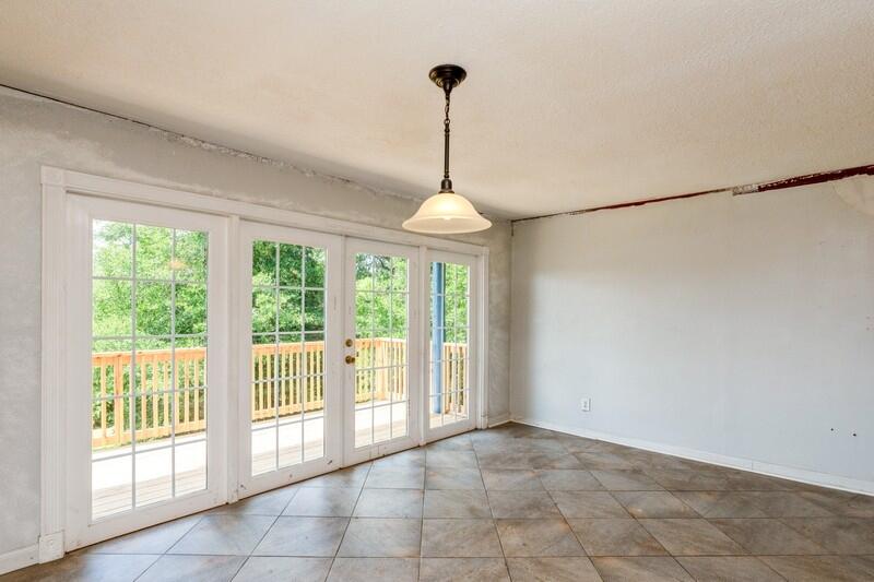 NO RECORDED SUBDIVISION - Residential