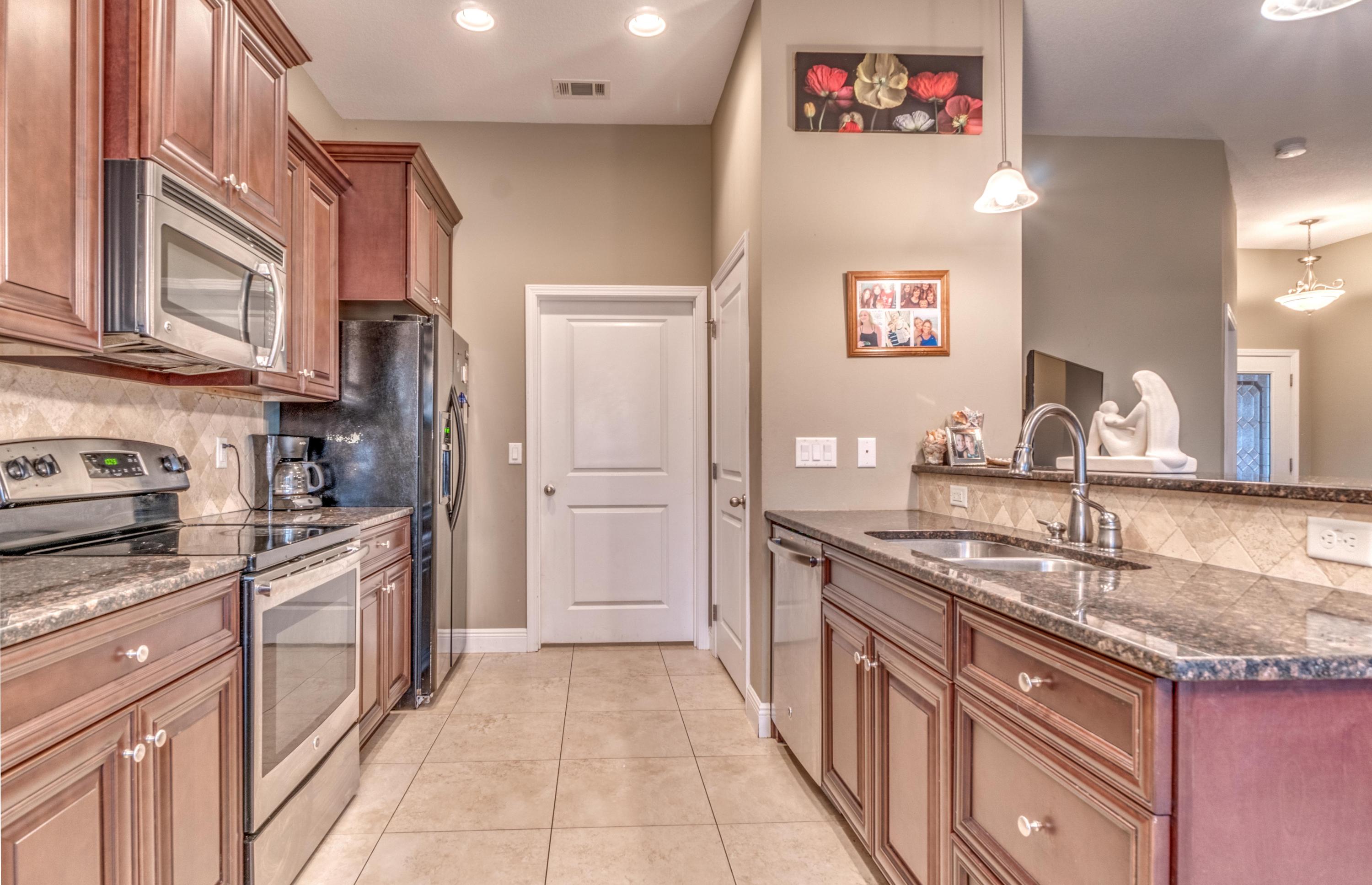 CASA LOMA S/D 1ST ADDN - Residential