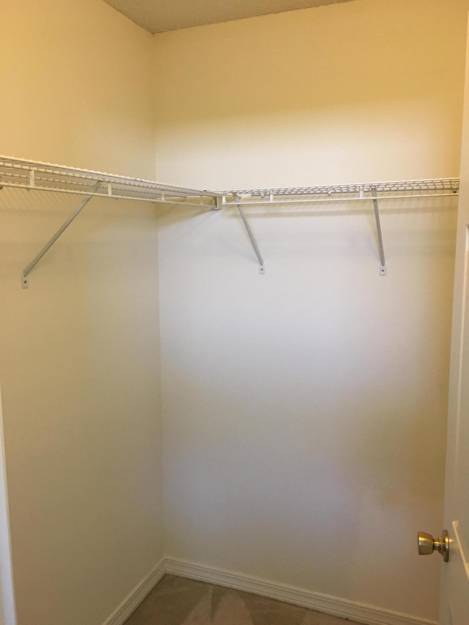 HIDDEN SHORES - Residential