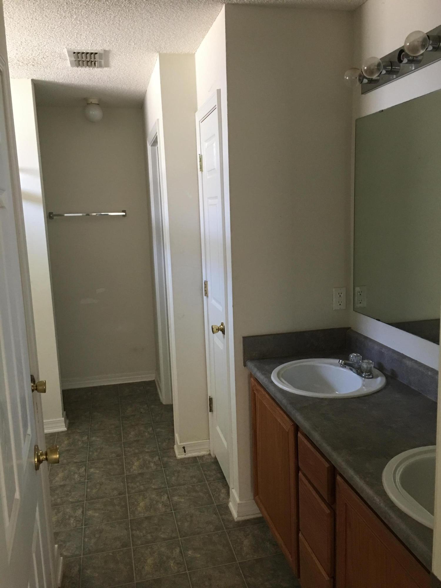 HIDDEN SHORES - Residential