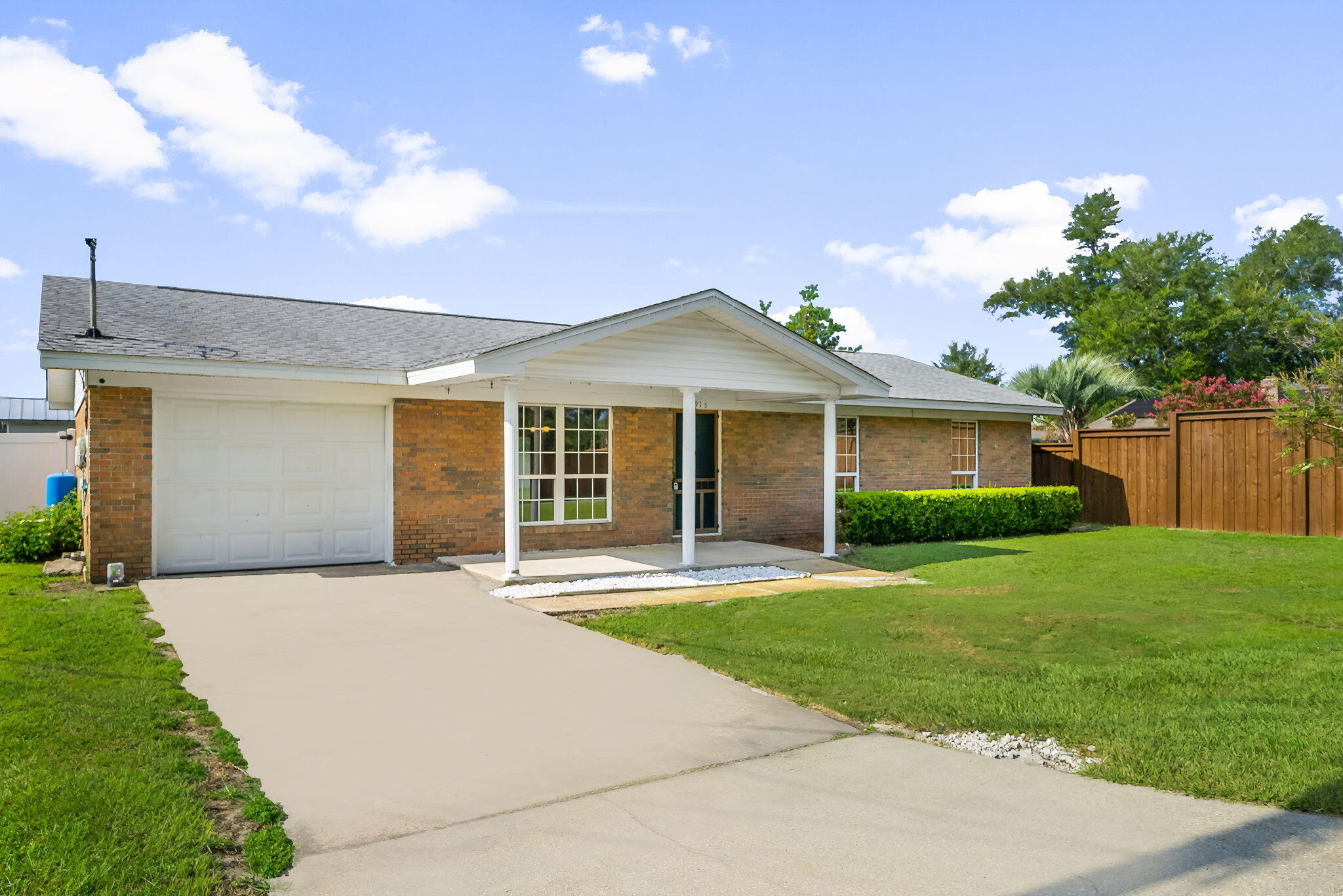 PITTS 1ST ADDN TO PARKER - Residential