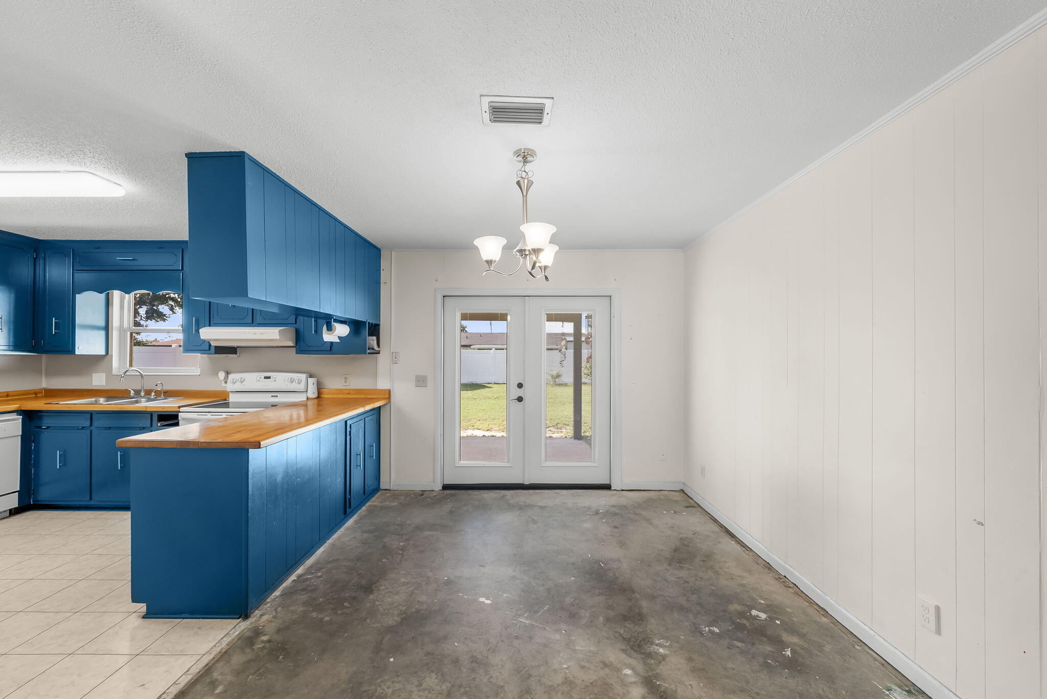 PITTS 1ST ADDN TO PARKER - Residential