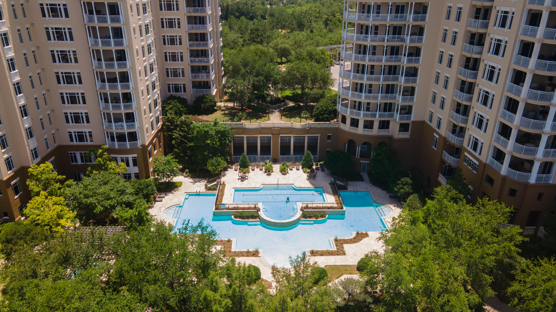 ONE WATER PLACE at Kelly Plantation - Residential