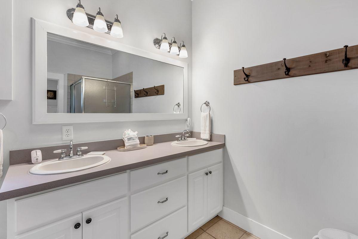 GROVE BY THE SEA 1ST ADDN - Residential