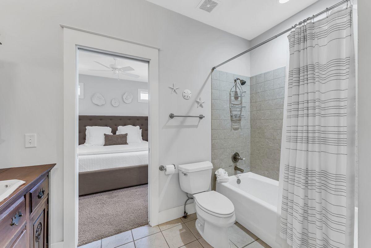 GROVE BY THE SEA 1ST ADDN - Residential