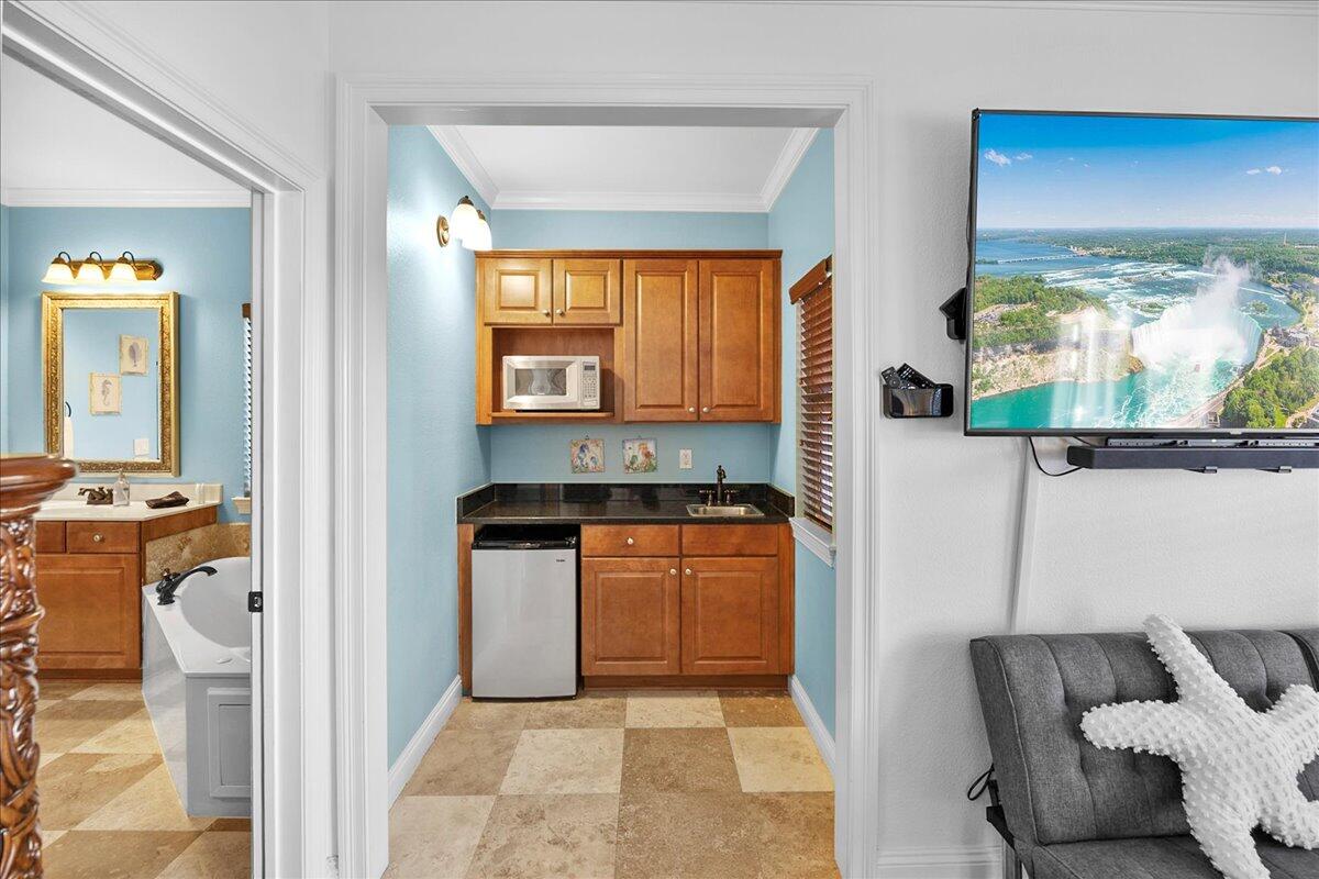 VILLAGES OF CRYSTAL BEACH - Residential