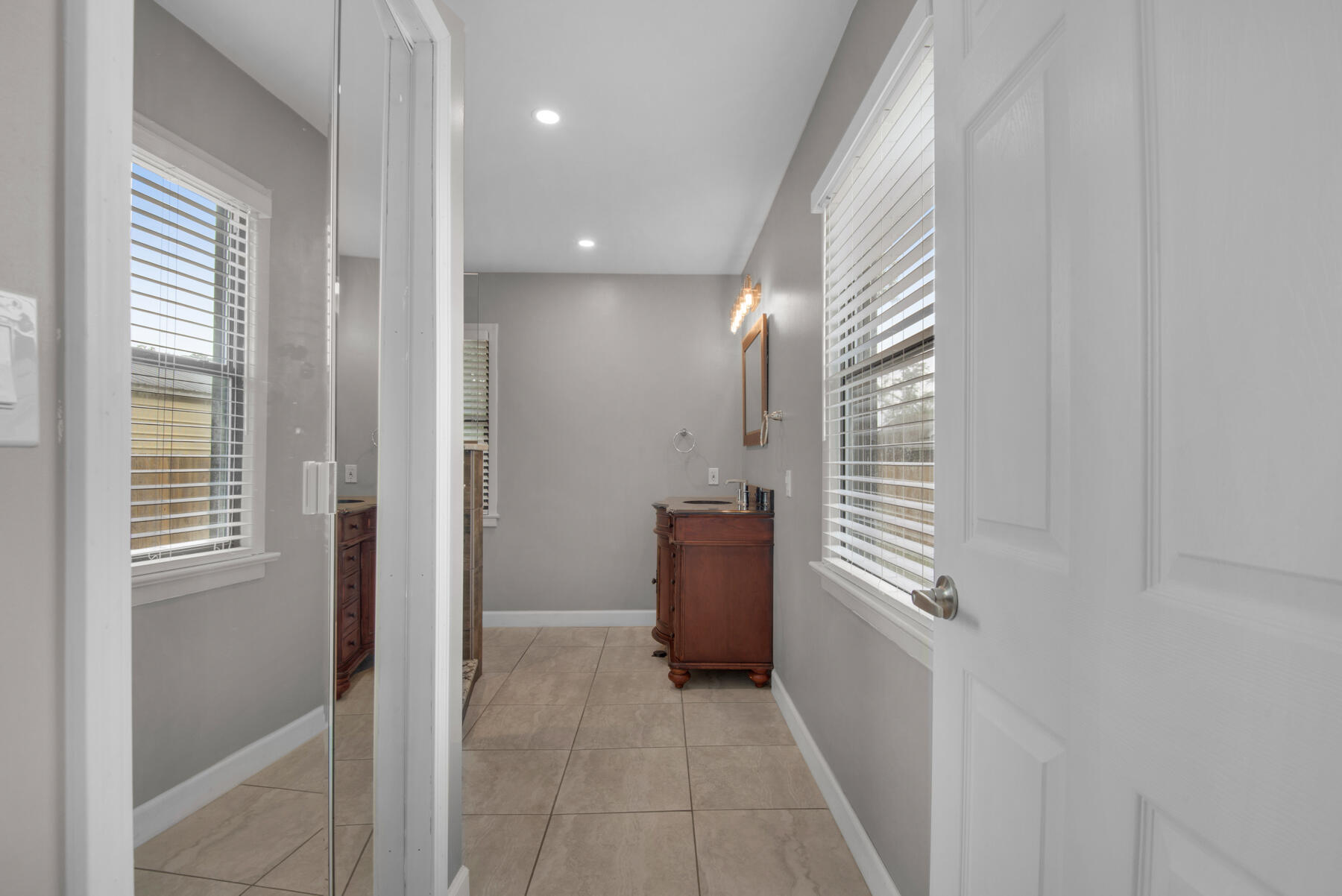 BEL AIR - Residential