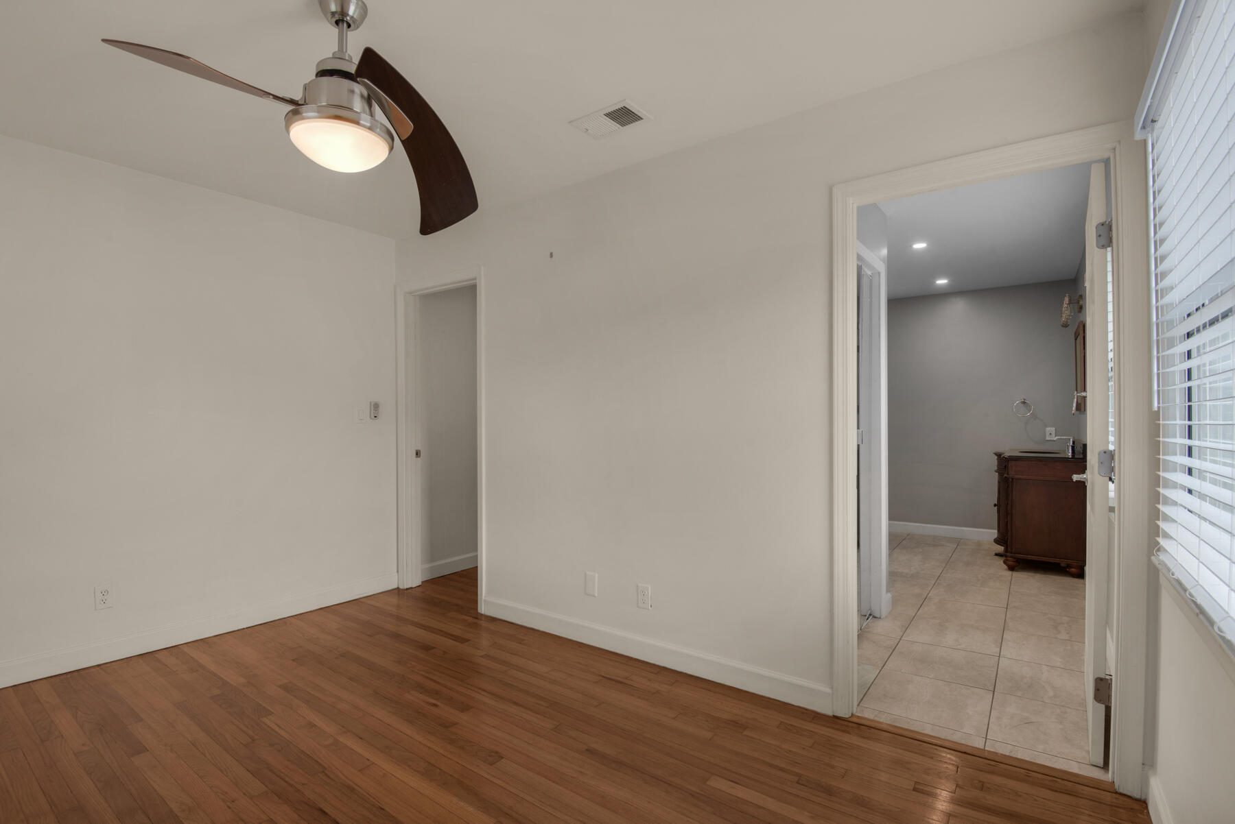 BEL AIR - Residential