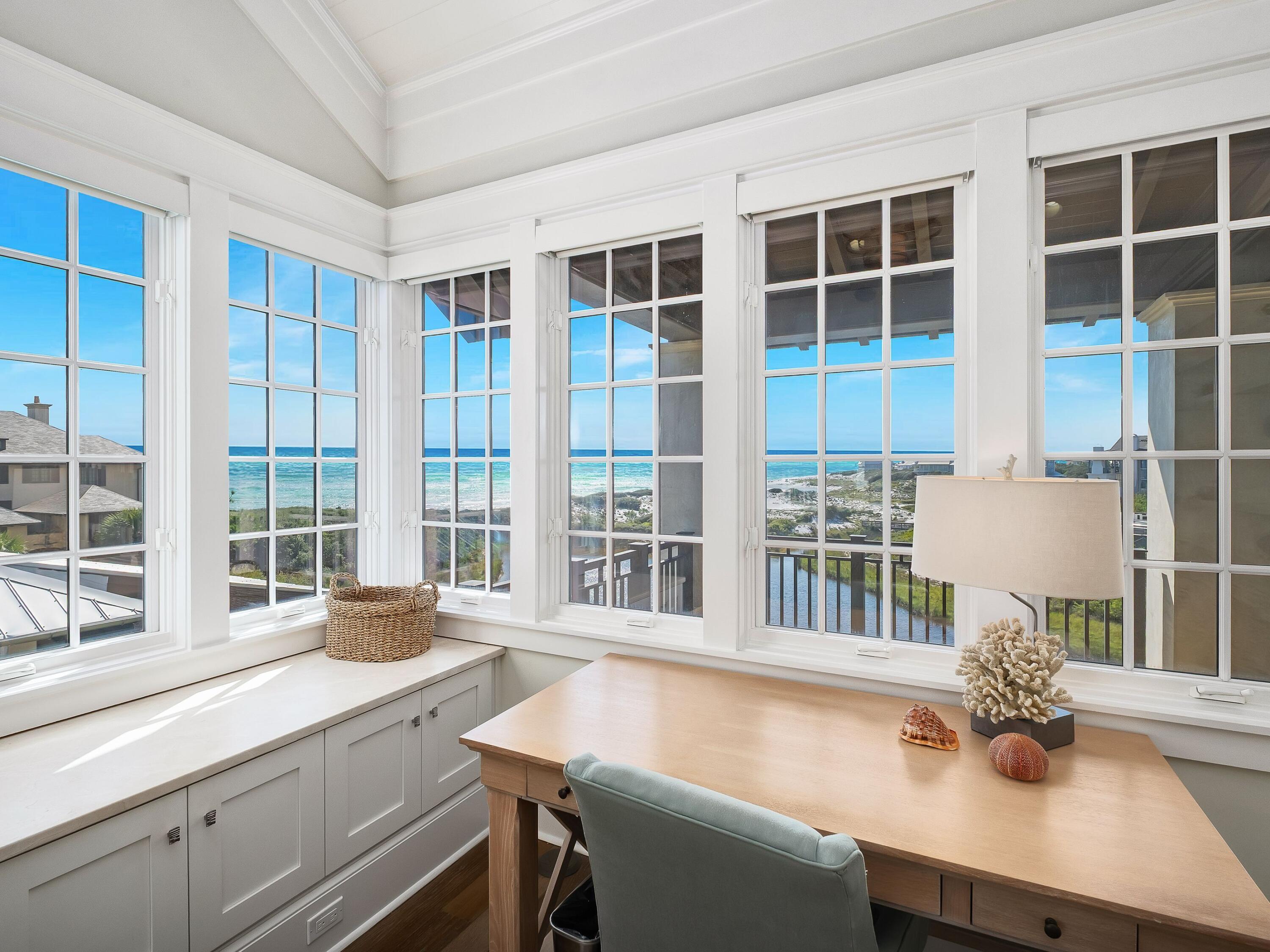 RETREAT THE - Residential