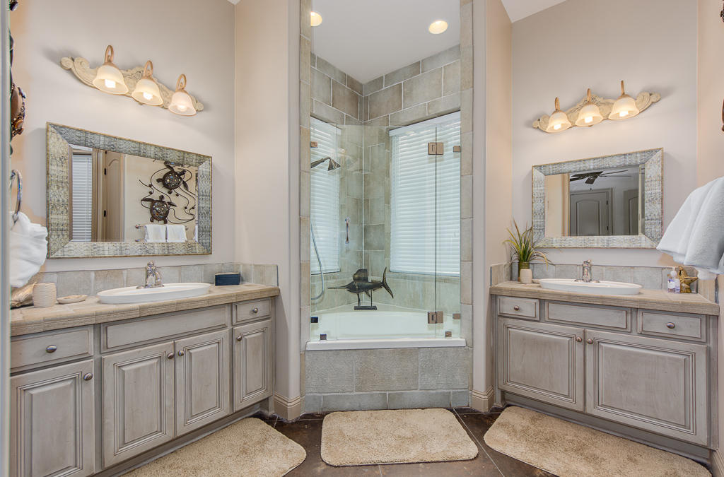 SAINT TROPEZ - Residential