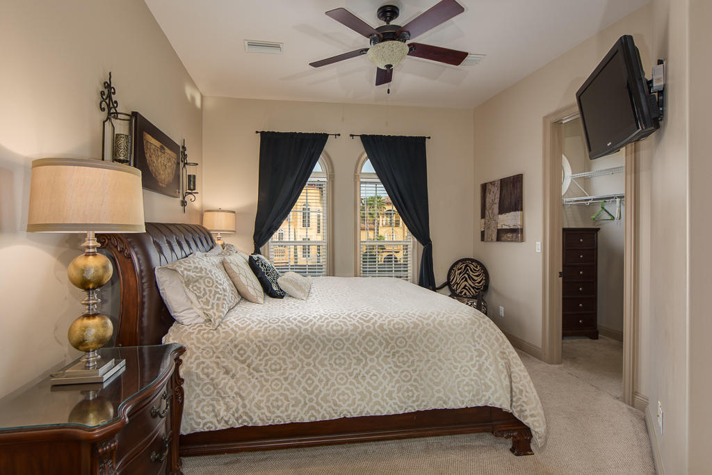 SAINT TROPEZ - Residential