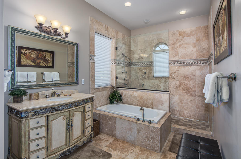 SAINT TROPEZ - Residential