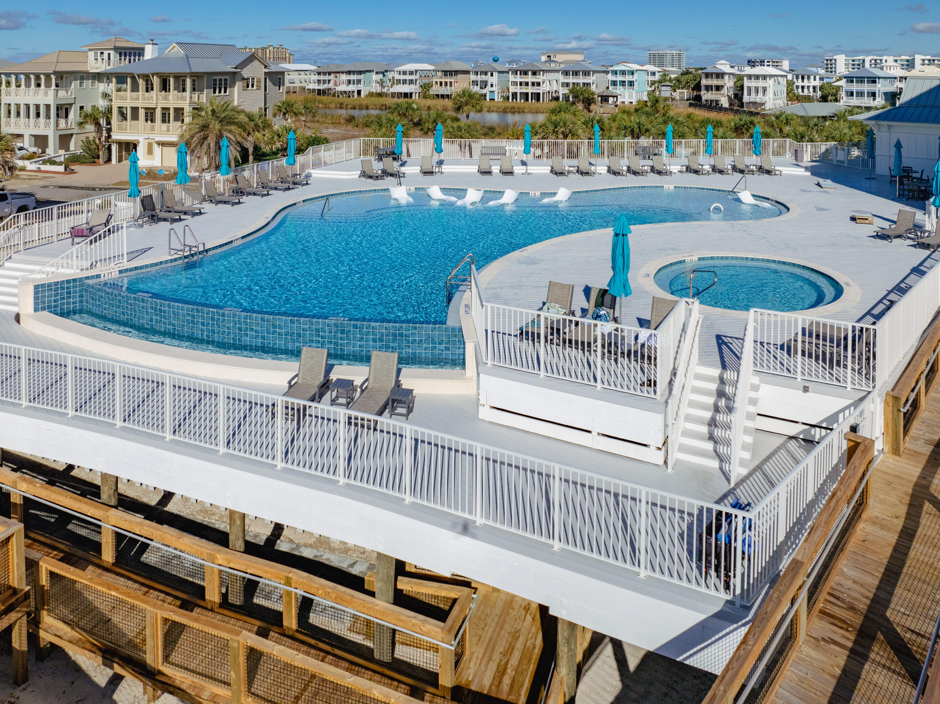 DESTIN POINTE - Residential