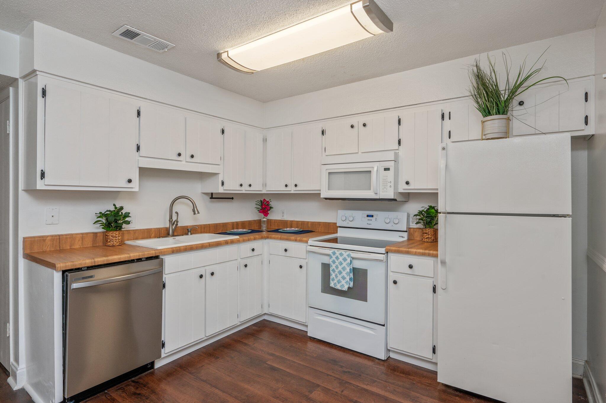 BROWNSVILLE STATION 2 - Residential