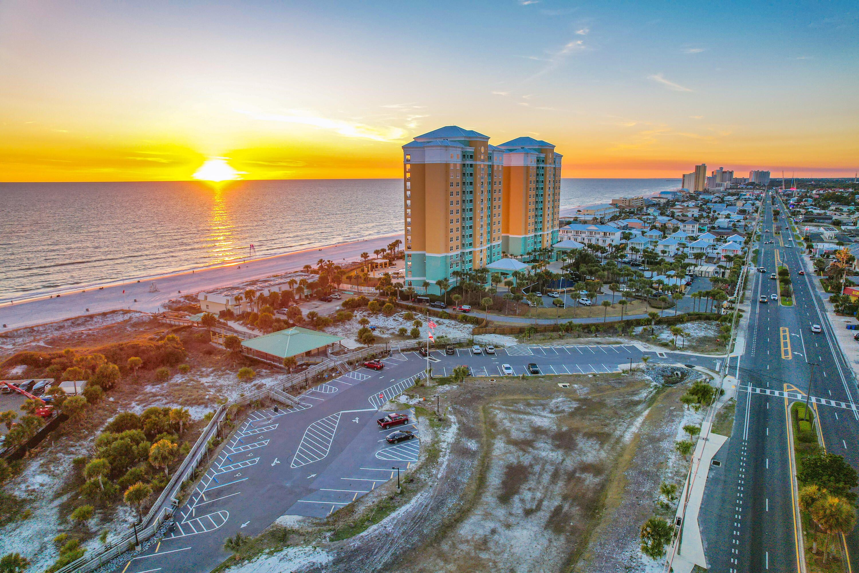 HOLIDAY BEACH UNIT 16 - Residential