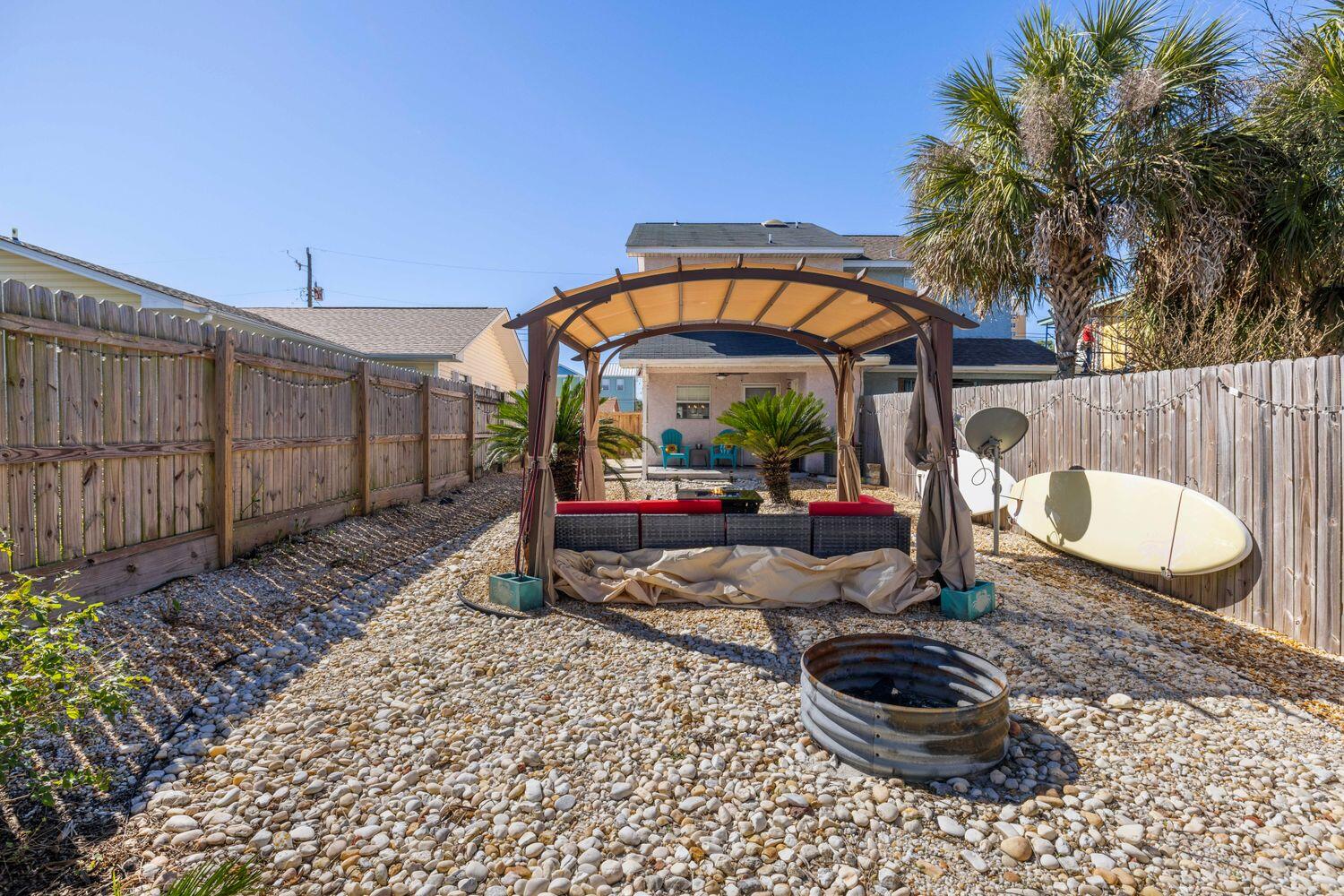 HOLIDAY BEACH UNIT 16 - Residential