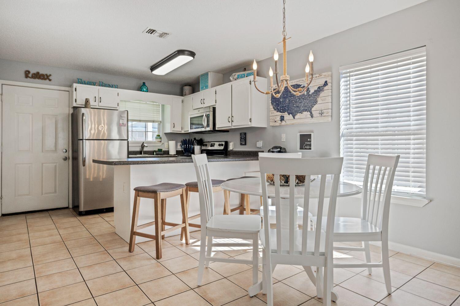 HOLIDAY BEACH UNIT 16 - Residential