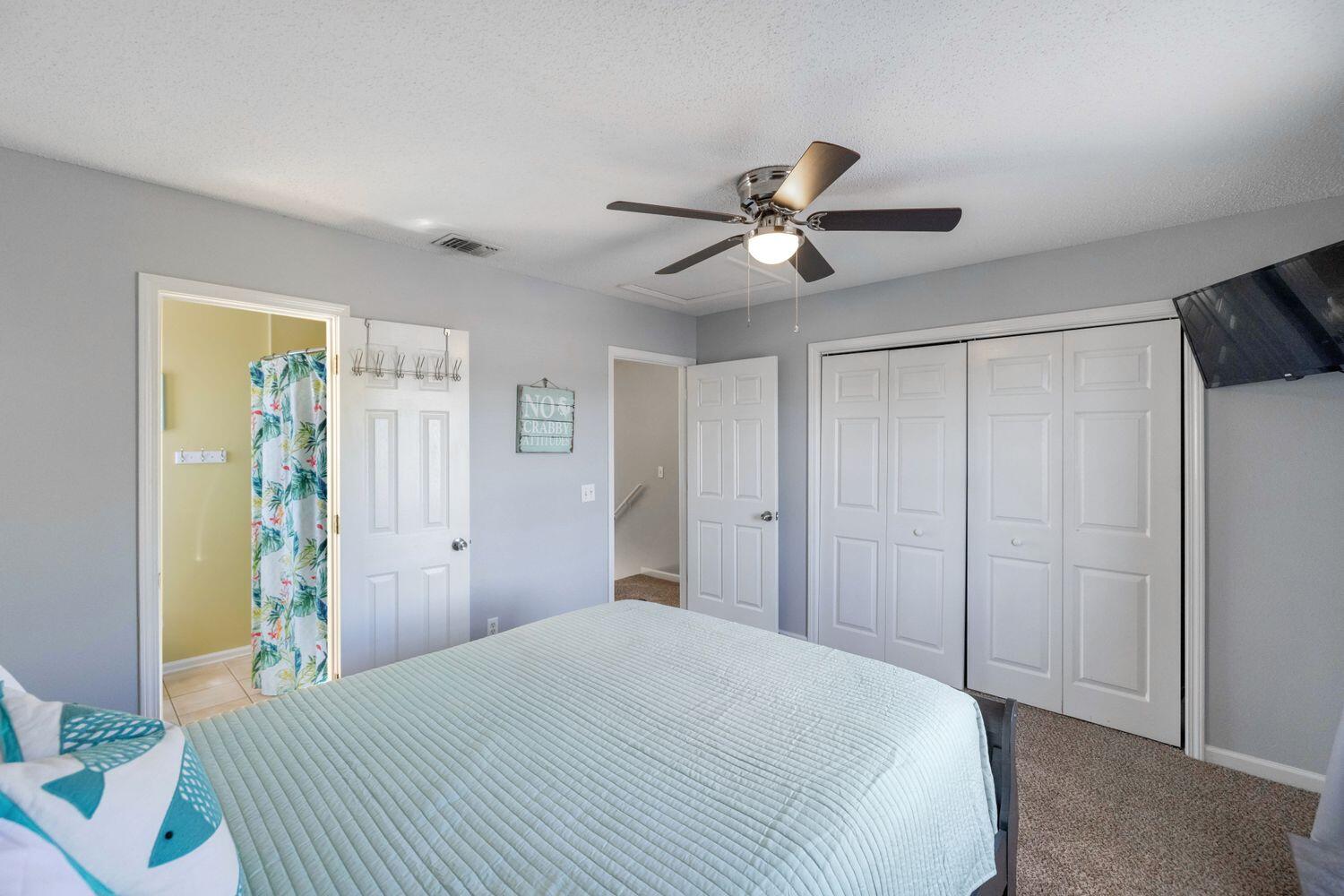 HOLIDAY BEACH UNIT 16 - Residential