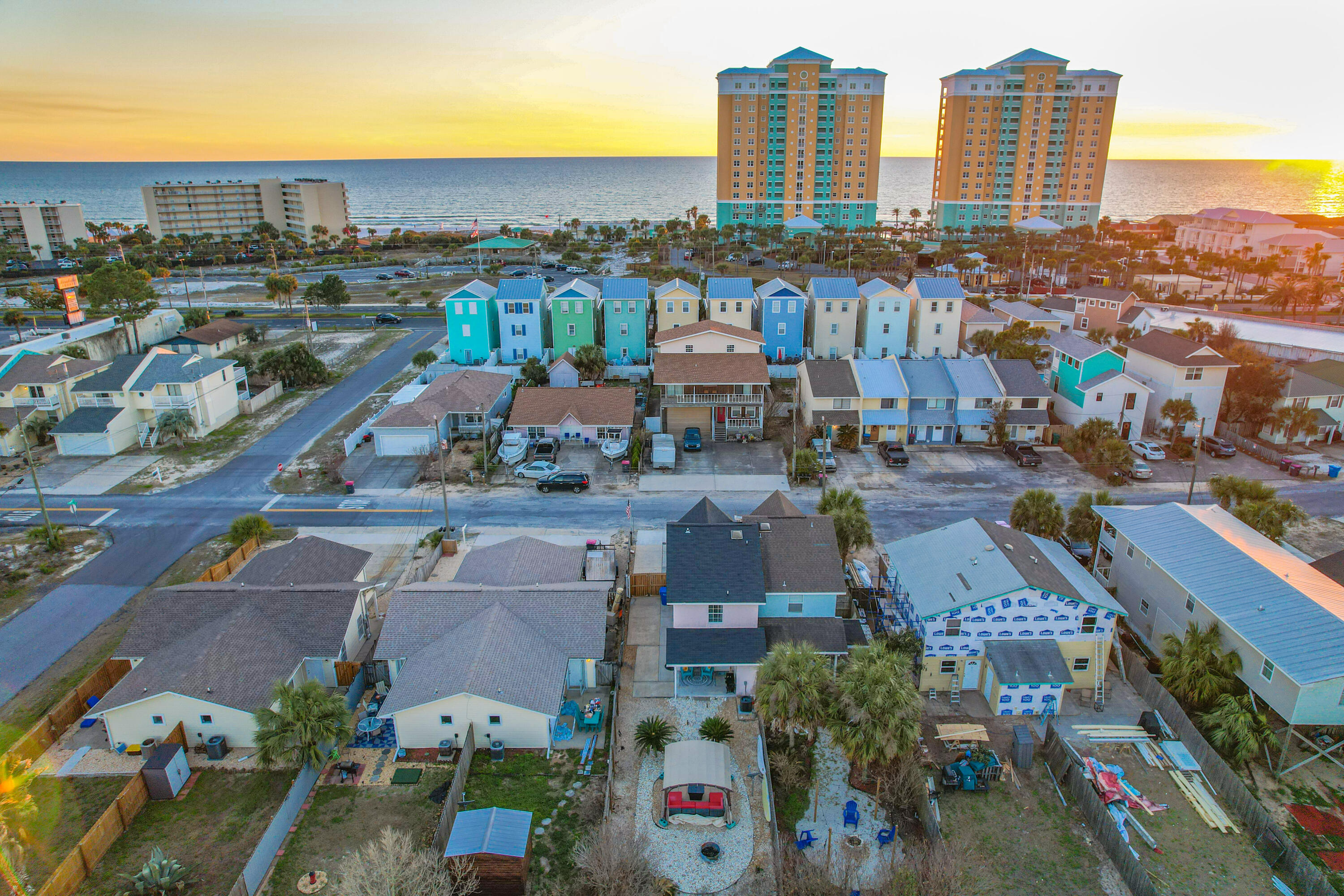 HOLIDAY BEACH UNIT 16 - Residential