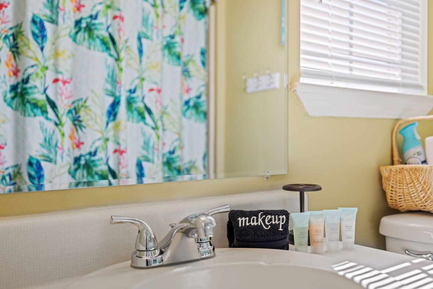 HOLIDAY BEACH UNIT 16 - Residential