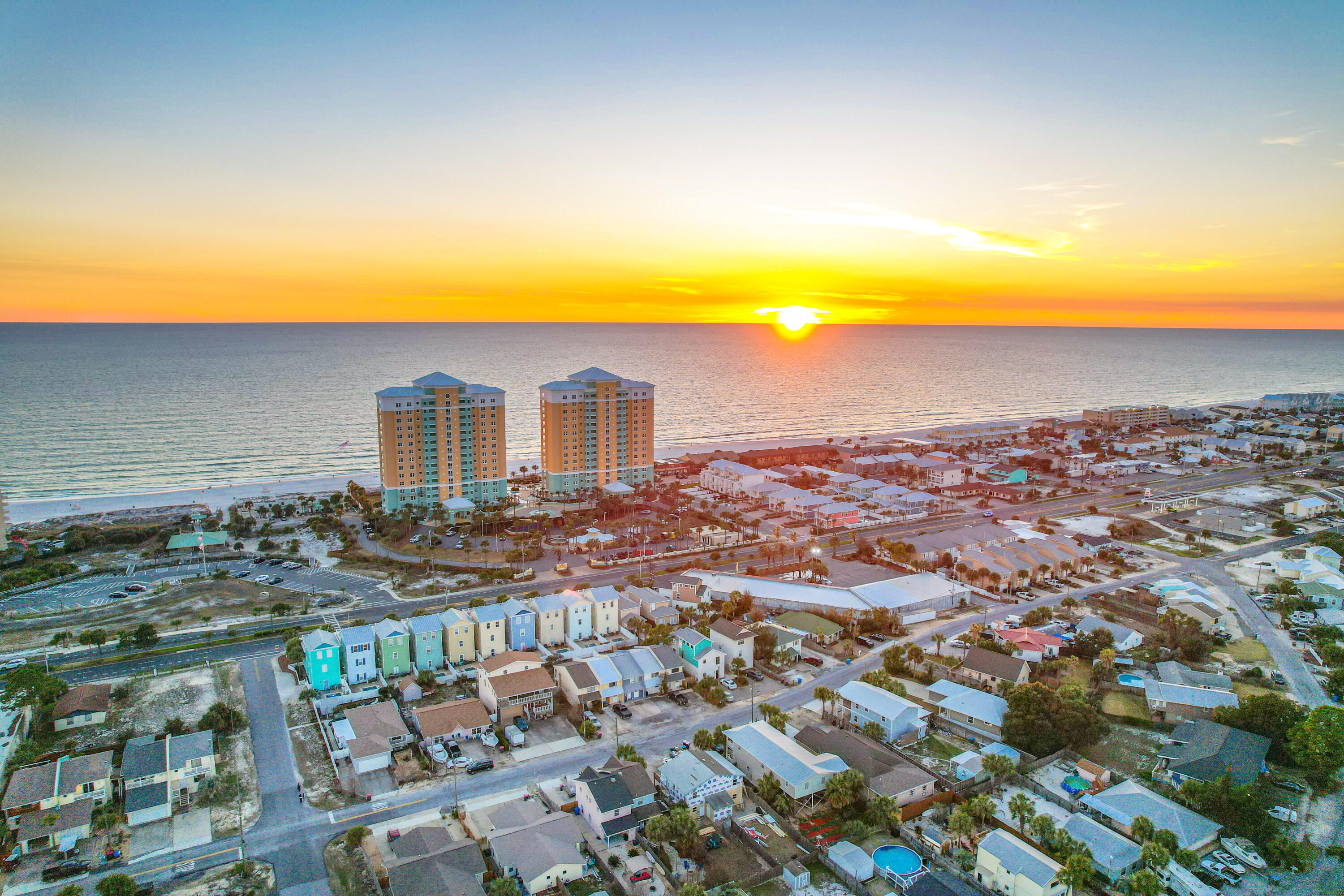 HOLIDAY BEACH UNIT 16 - Residential