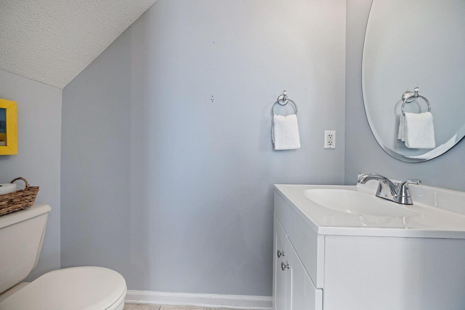 HOLIDAY BEACH UNIT 16 - Residential