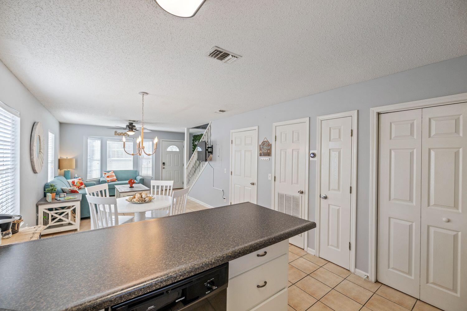 HOLIDAY BEACH UNIT 16 - Residential