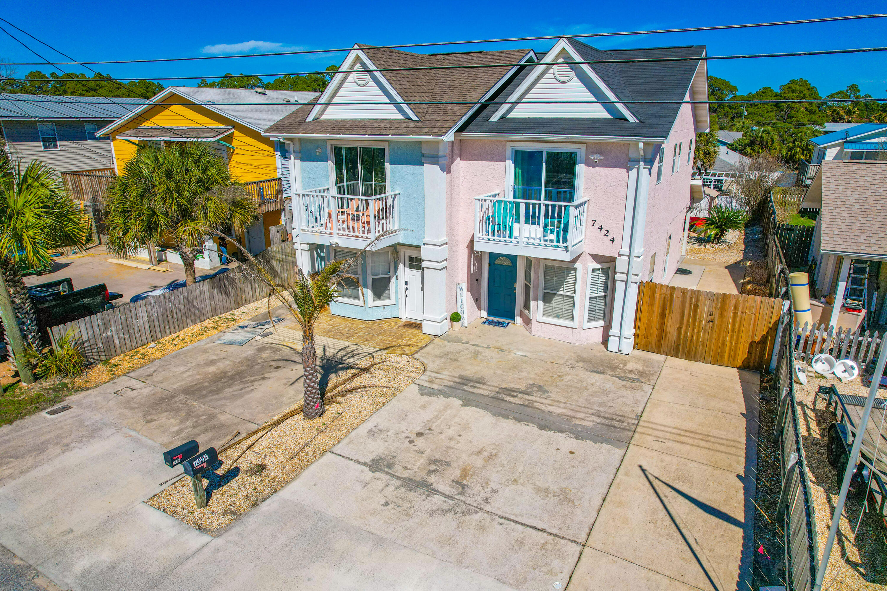 HOLIDAY BEACH UNIT 16 - Residential