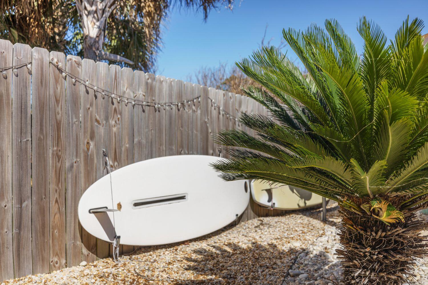 HOLIDAY BEACH UNIT 16 - Residential