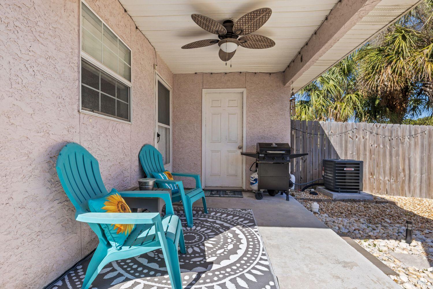 HOLIDAY BEACH UNIT 16 - Residential