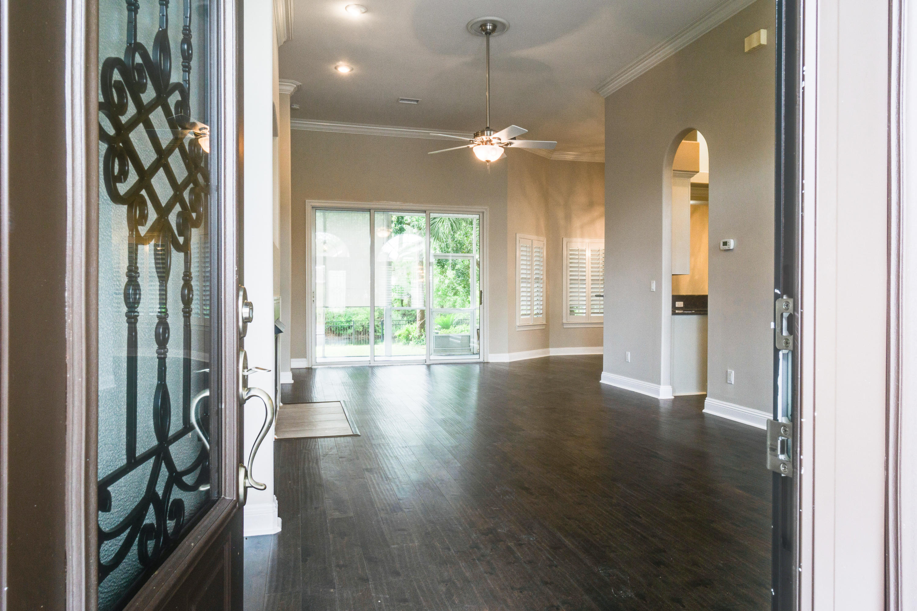 EMERALD LAKES - Residential