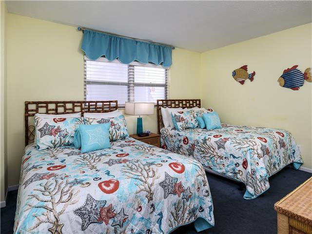 EL MATADOR CONDO - Residential