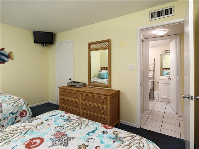 EL MATADOR CONDO - Residential