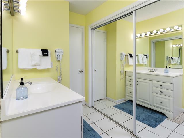 EL MATADOR CONDO - Residential
