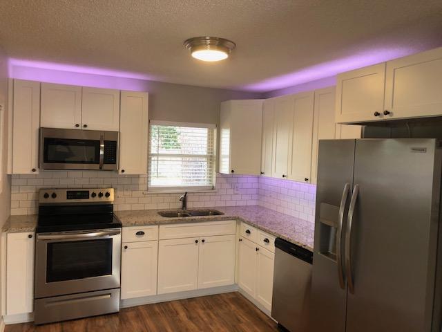 OAKLAND HEIGHTS - Residential Lease