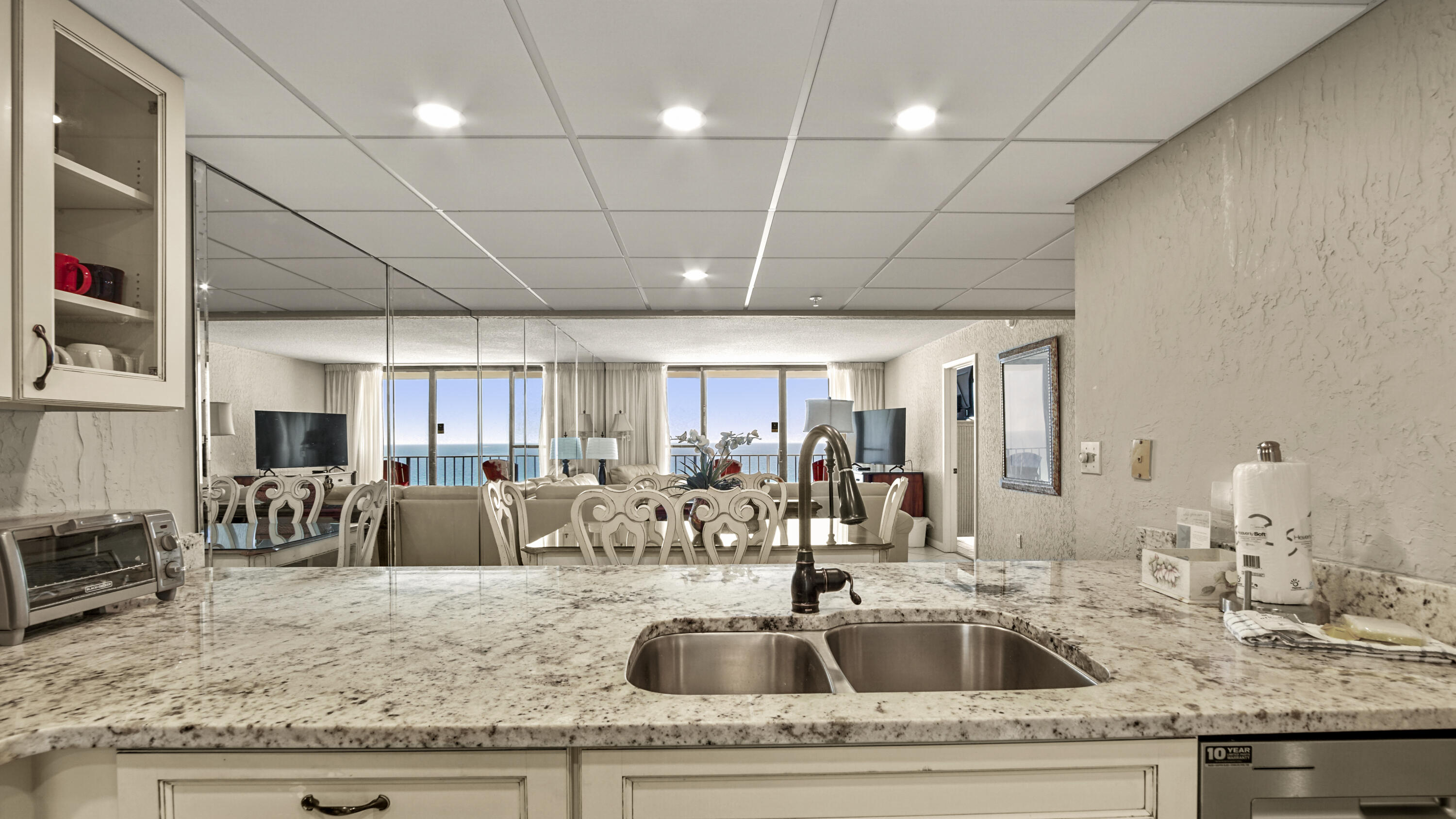 EDGEWATER TOWER 3 - Residential