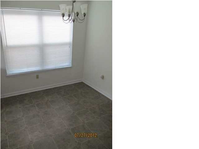 KELLY HILL ESTATES - Residential Lease