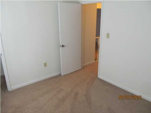 KELLY HILL ESTATES - Residential Lease