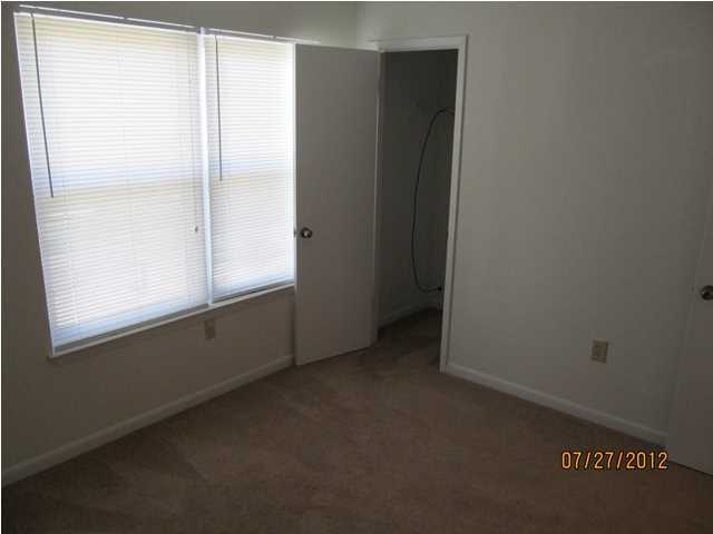 KELLY HILL ESTATES - Residential Lease